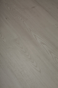Каменно-полимерная плитка Respect Floor 4218 Дуб Морозный